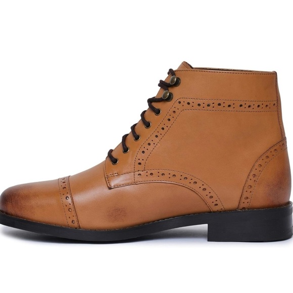 Lethato Men's Classic Handcrafted Leather Toe Cap Boots - Picture 5 of 7